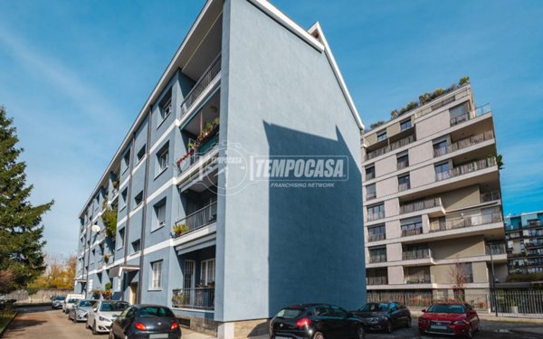 appartamento in vendita a Milano in zona Lambrate