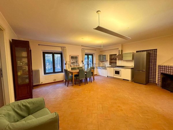 appartamento in vendita a Milano in zona Ronchetto sul Naviglio