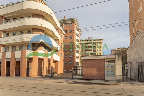 appartamento in vendita a Milano in zona Villapizzone