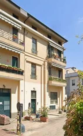 appartamento in vendita a Milano in zona Barona