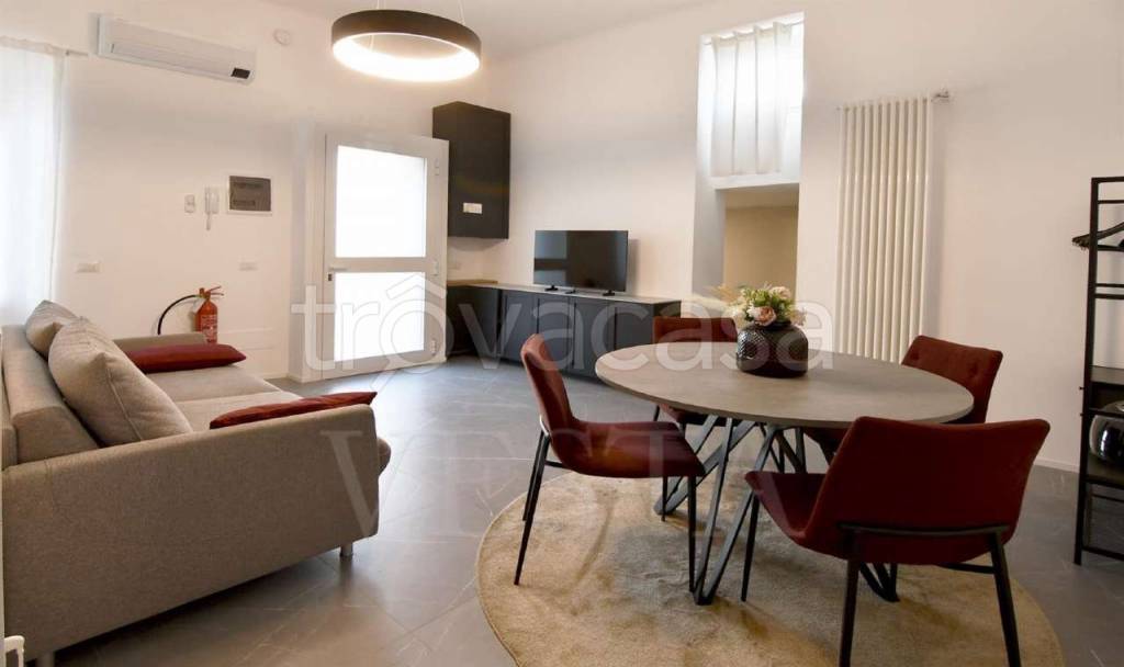 appartamento in vendita a Milano in zona Dergano