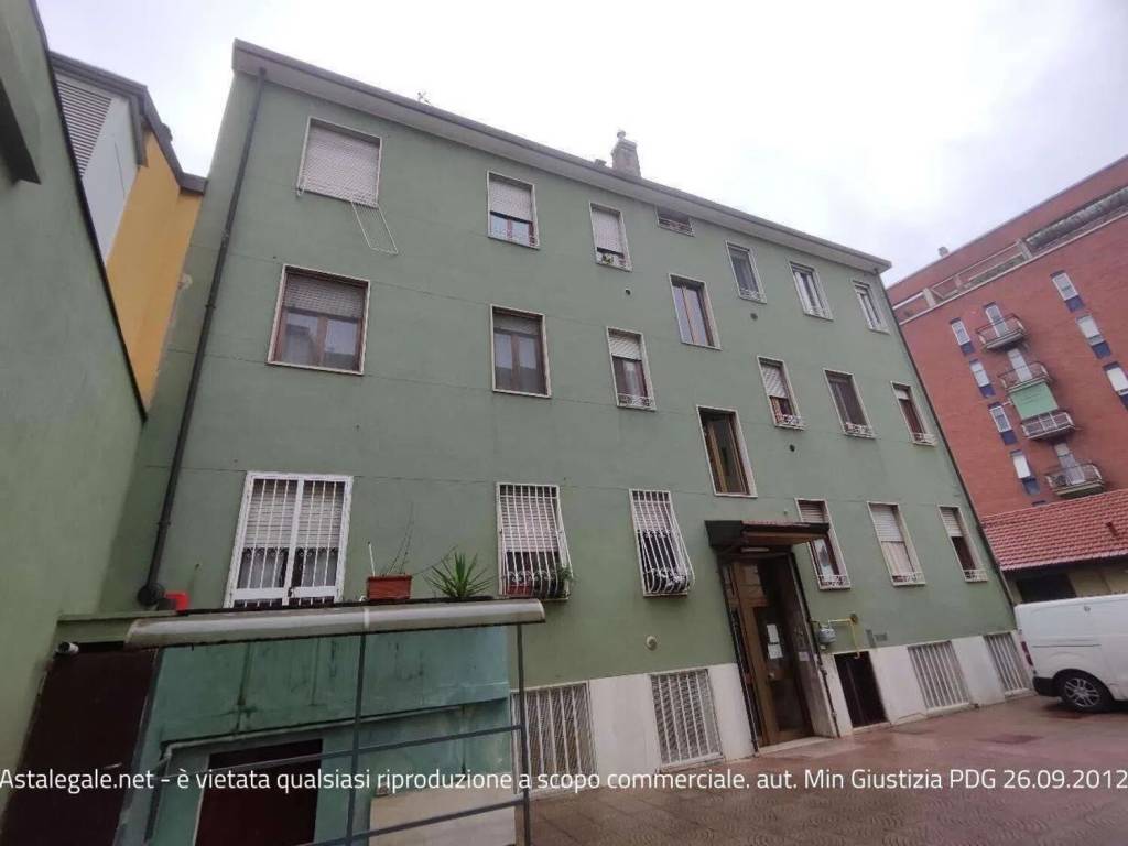 appartamento in vendita a Milano in zona Crescenzago