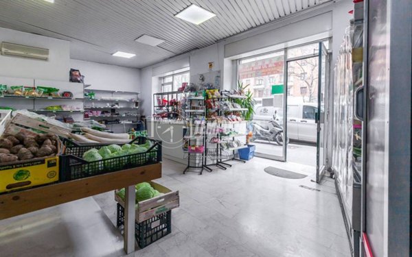 negozio in vendita a Milano in zona Maciachini