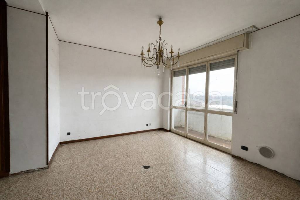 appartamento in vendita a Milano in zona Famagosta