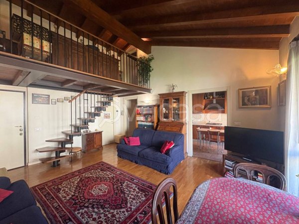 appartamento in vendita a Milano in zona Cascina dei Pomi