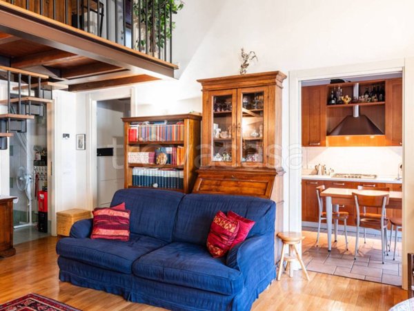 appartamento in vendita a Milano in zona Cascina dei Pomi