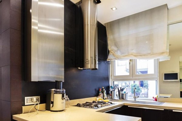 appartamento in vendita a Milano in zona Sempione