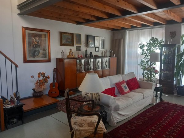 appartamento in vendita a Milano in zona Porta Ticinese