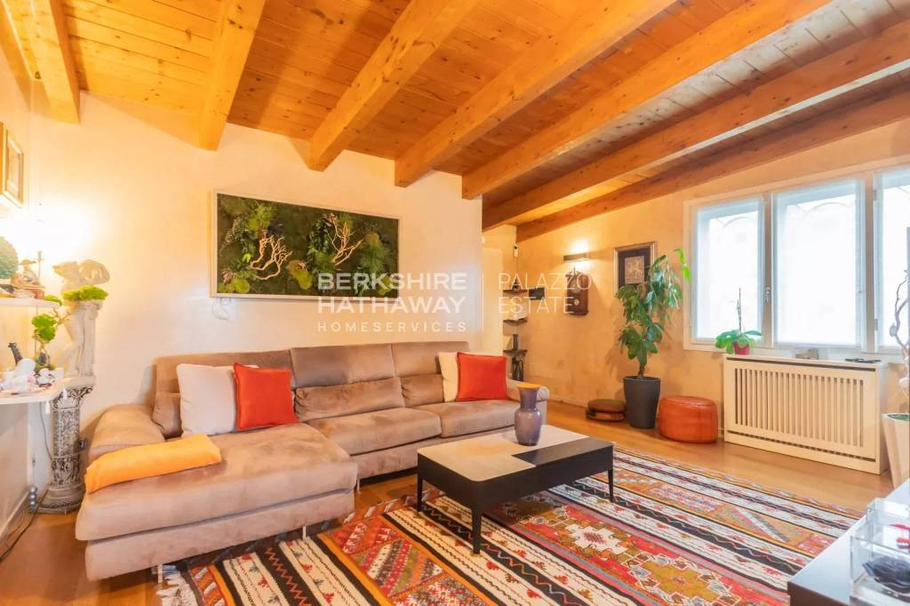 appartamento in vendita a Milano in zona Stazione Centrale