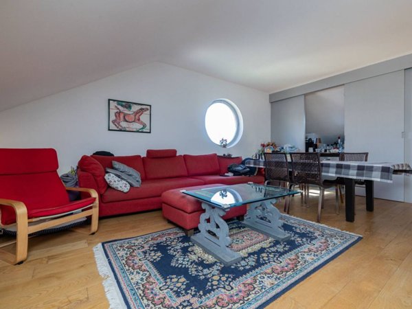 appartamento in vendita a Milano in zona Ronchetto sul Naviglio