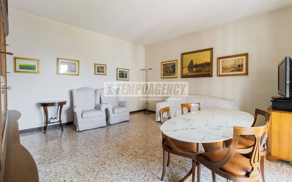 appartamento in vendita a Milano in zona Rogoredo