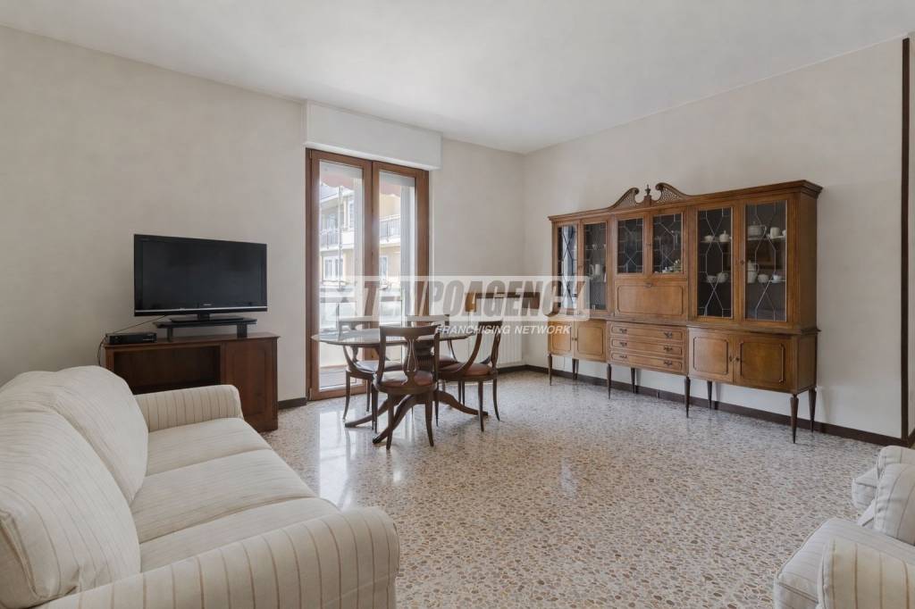 appartamento in vendita a Milano in zona Rogoredo