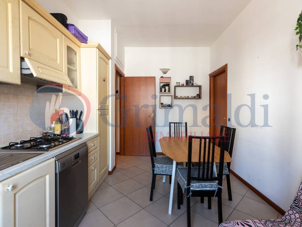 appartamento in vendita a Milano in zona Sempione