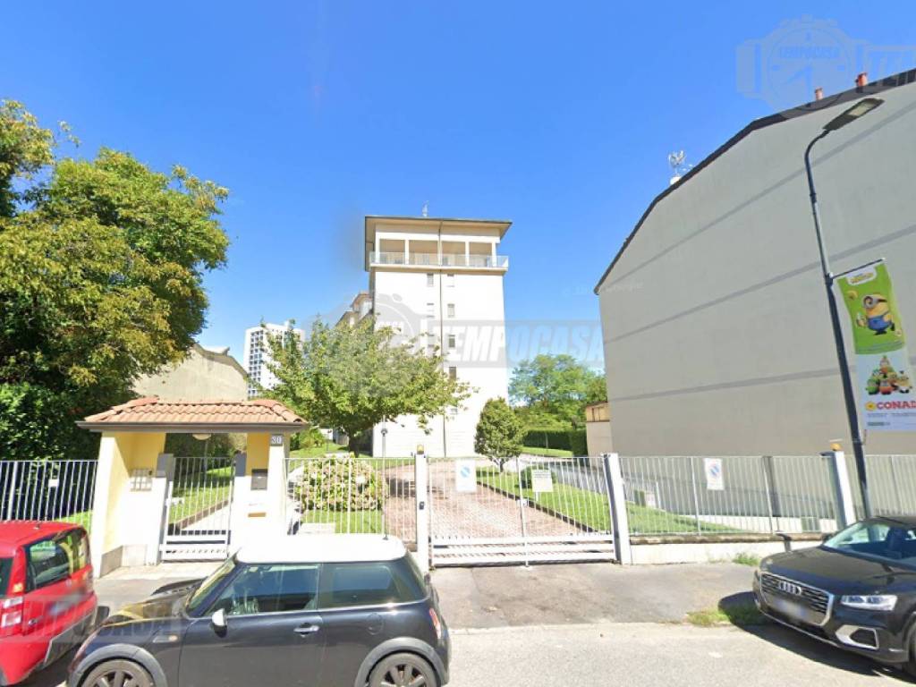 appartamento in vendita a Milano in zona Affori