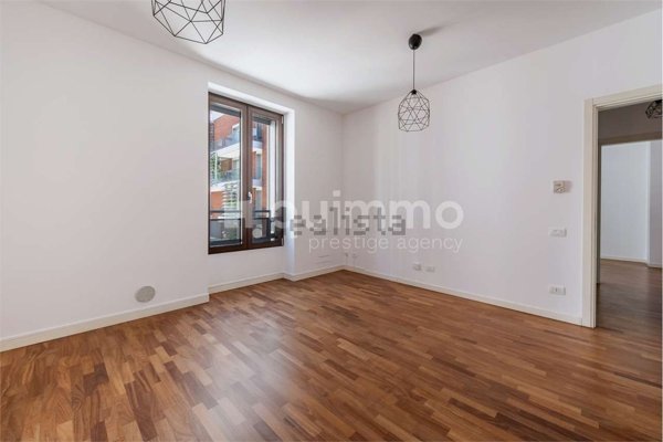 appartamento in vendita a Milano in zona Porta Nuova