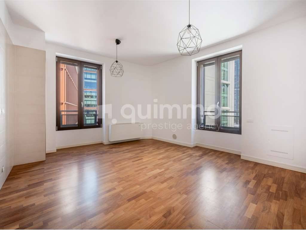 appartamento in vendita a Milano in zona Porta Nuova