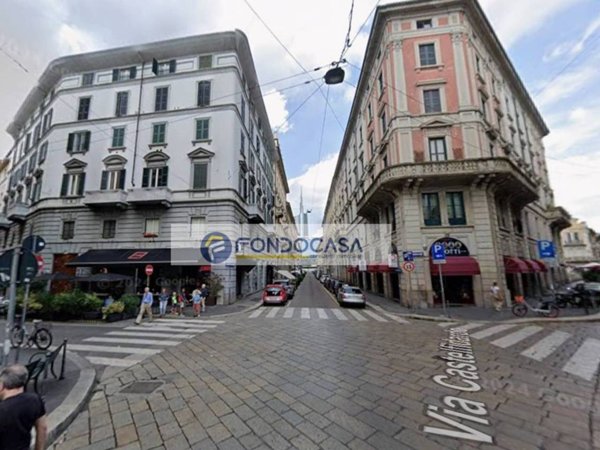 appartamento in vendita a Milano in zona Porta Nuova