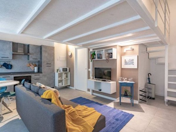 appartamento in vendita a Milano in zona Morivione