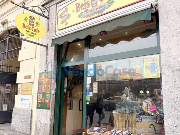 negozio in vendita a Milano in zona Porta Romana