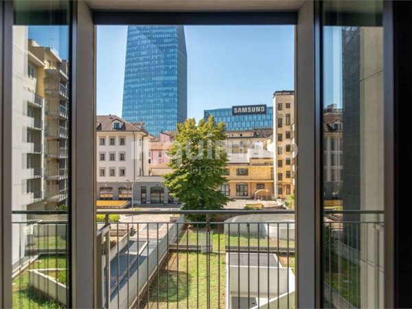 appartamento in vendita a Milano in zona Porta Nuova