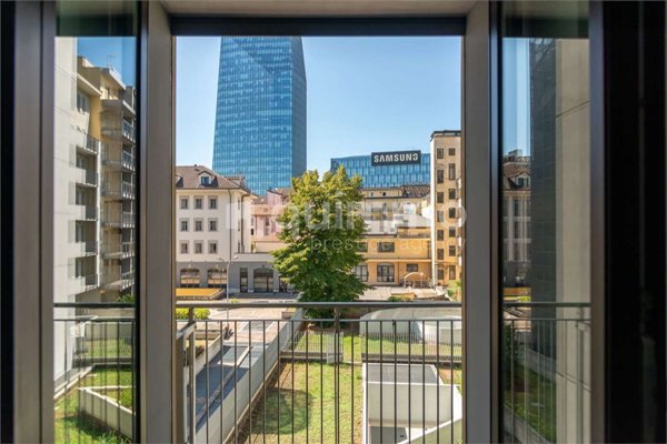 appartamento in vendita a Milano in zona Porta Nuova