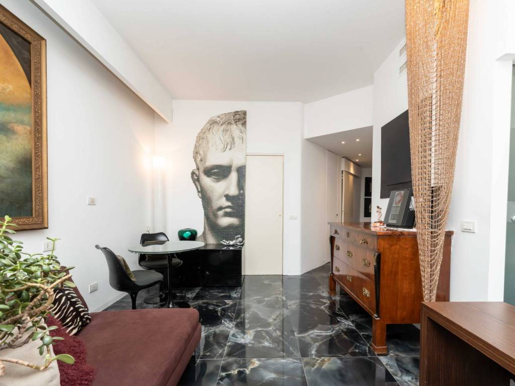 appartamento in vendita a Milano in zona Centro Direzionale