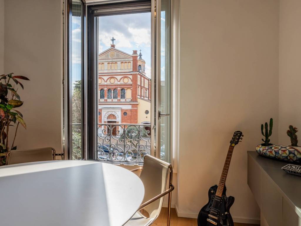 appartamento in vendita a Milano in zona Isola