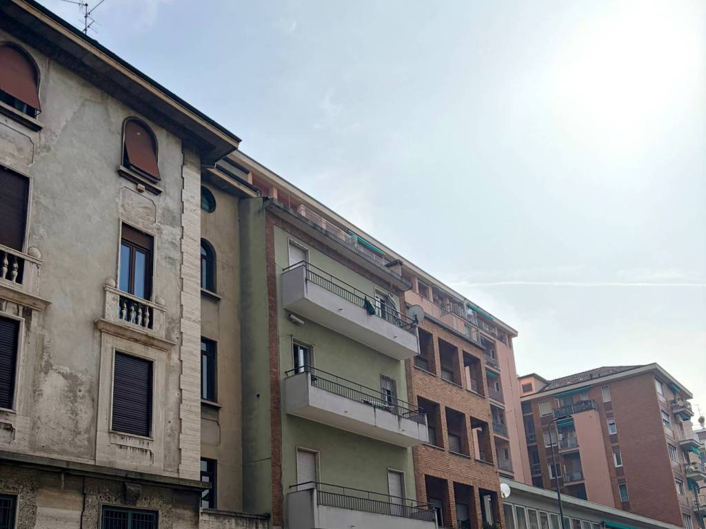 casa indipendente in vendita a Milano in zona Città Studi