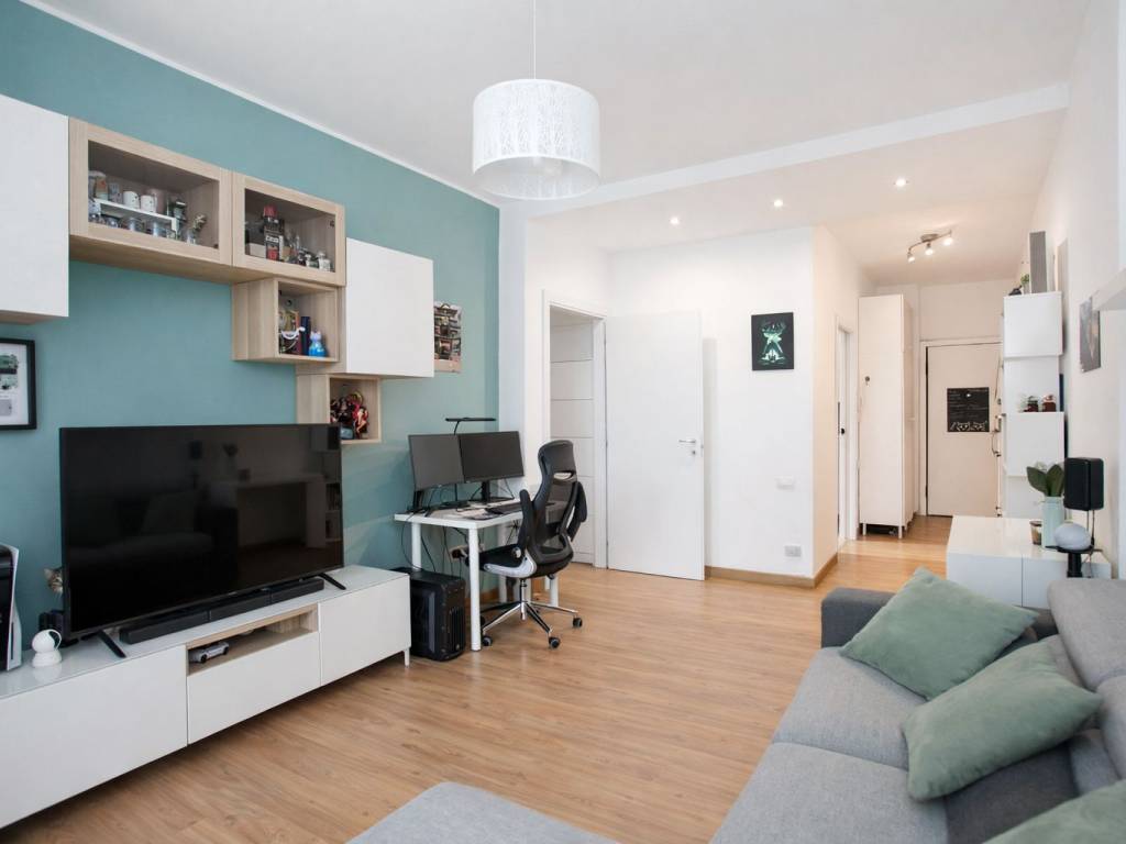 appartamento in vendita a Milano in zona Morivione