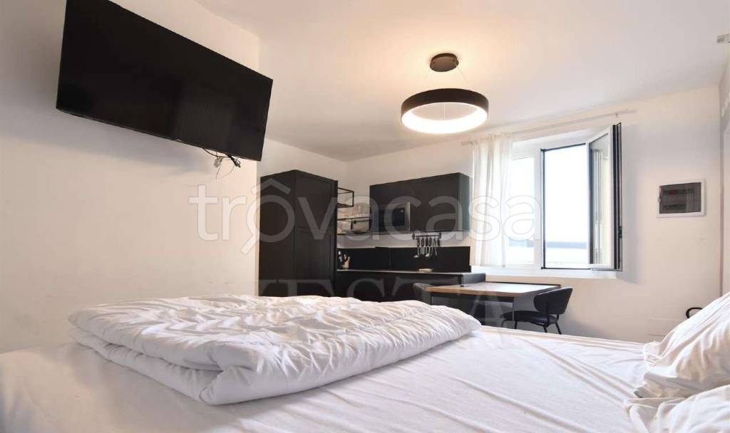 appartamento in vendita a Milano in zona Dergano