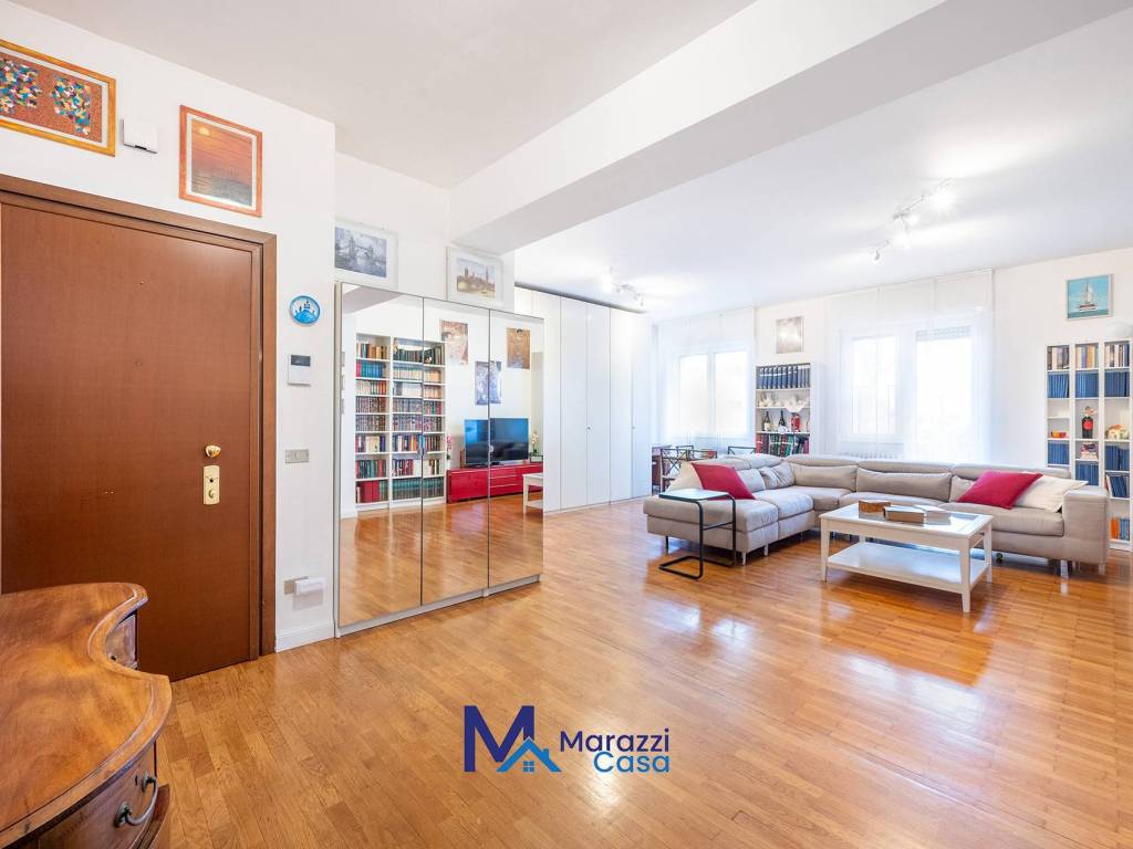 appartamento in vendita a Milano in zona Città Studi