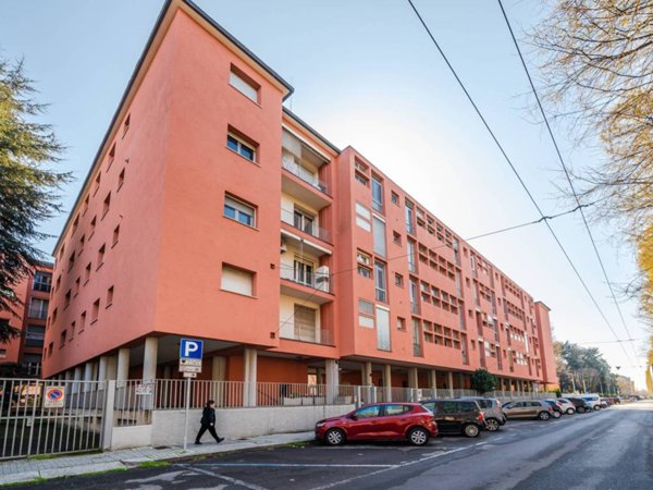 appartamento in vendita a Milano in zona Corvetto
