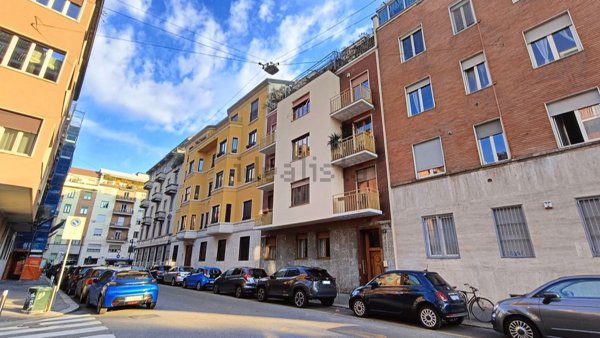 appartamento in vendita a Milano in zona Porta Lodovica