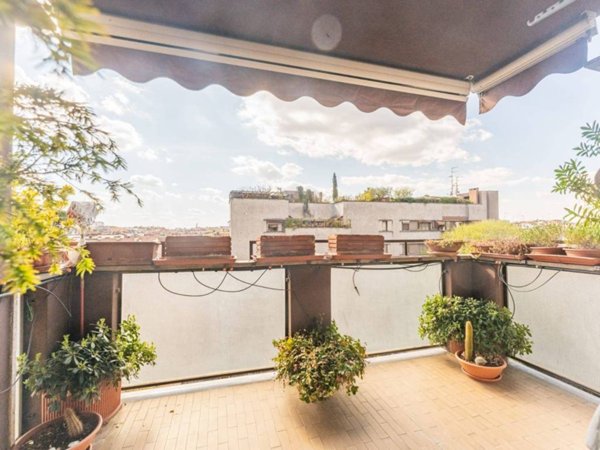 appartamento in vendita a Milano in zona Isola