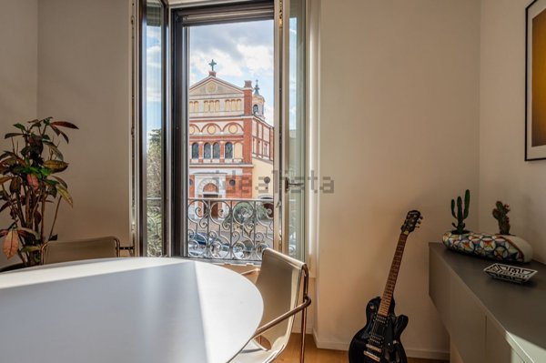 appartamento in vendita a Milano in zona Isola