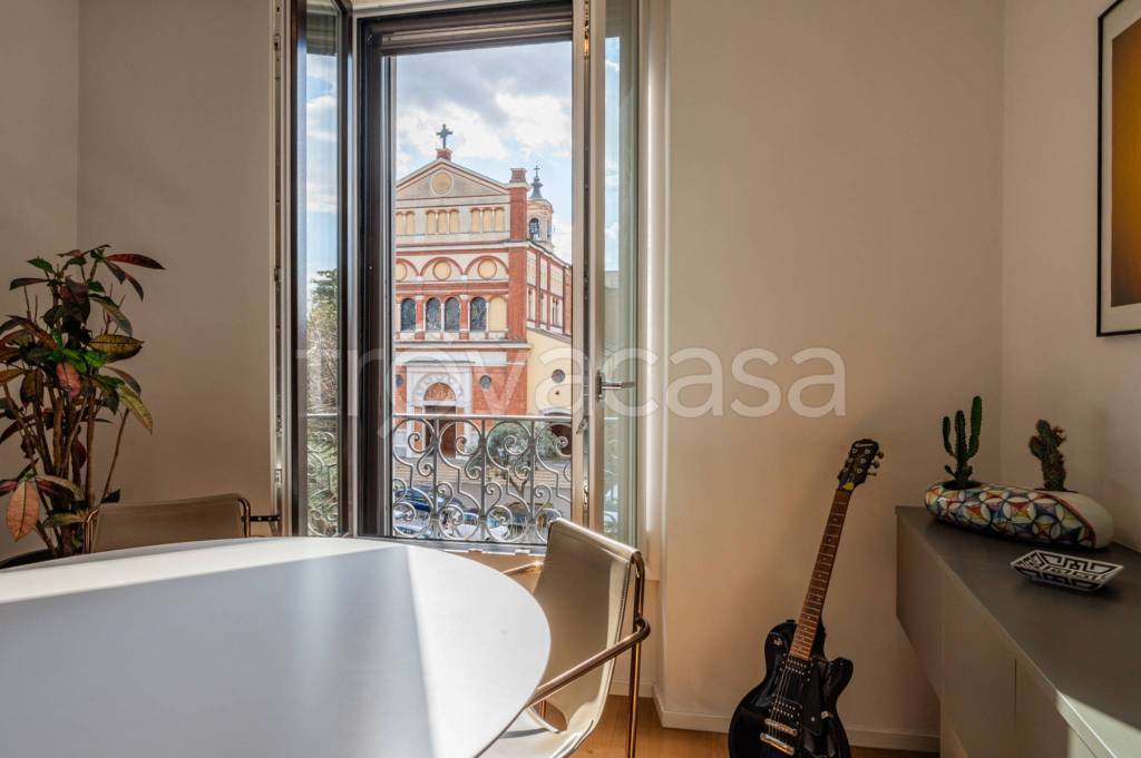 appartamento in vendita a Milano in zona Isola