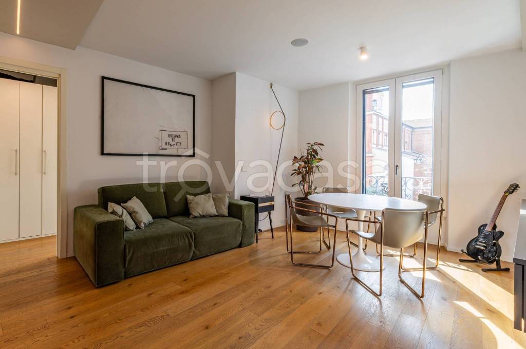 appartamento in vendita a Milano in zona Isola