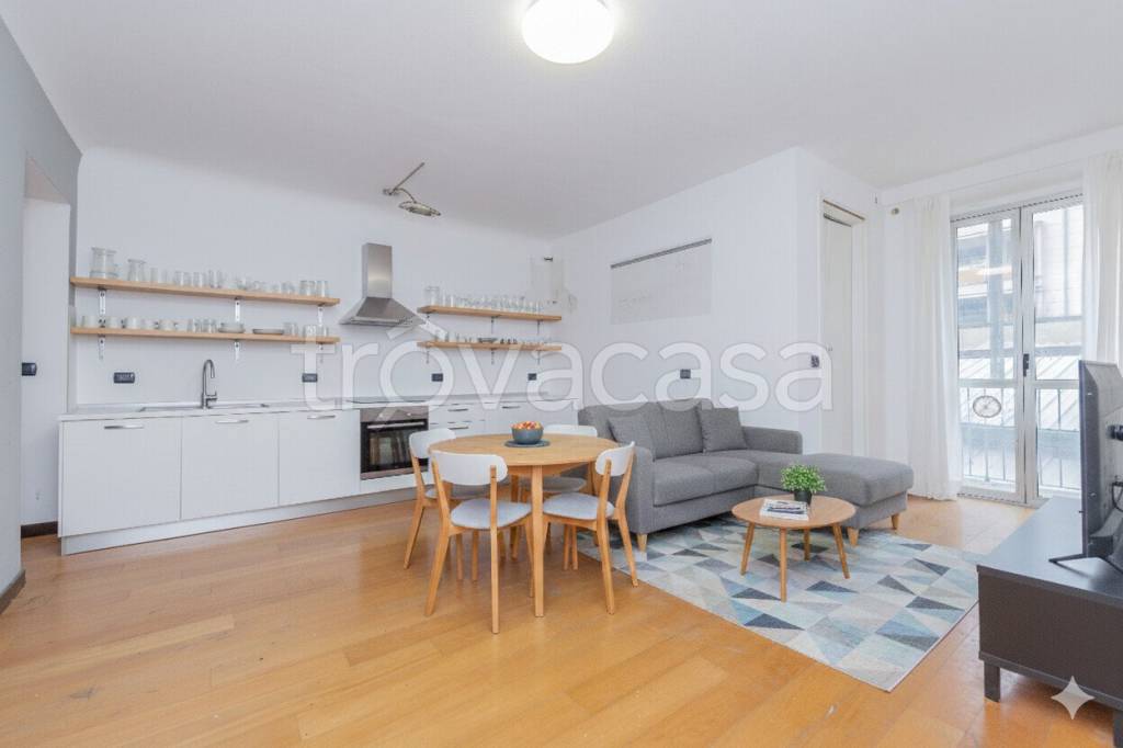 appartamento in vendita a Milano in zona Solari