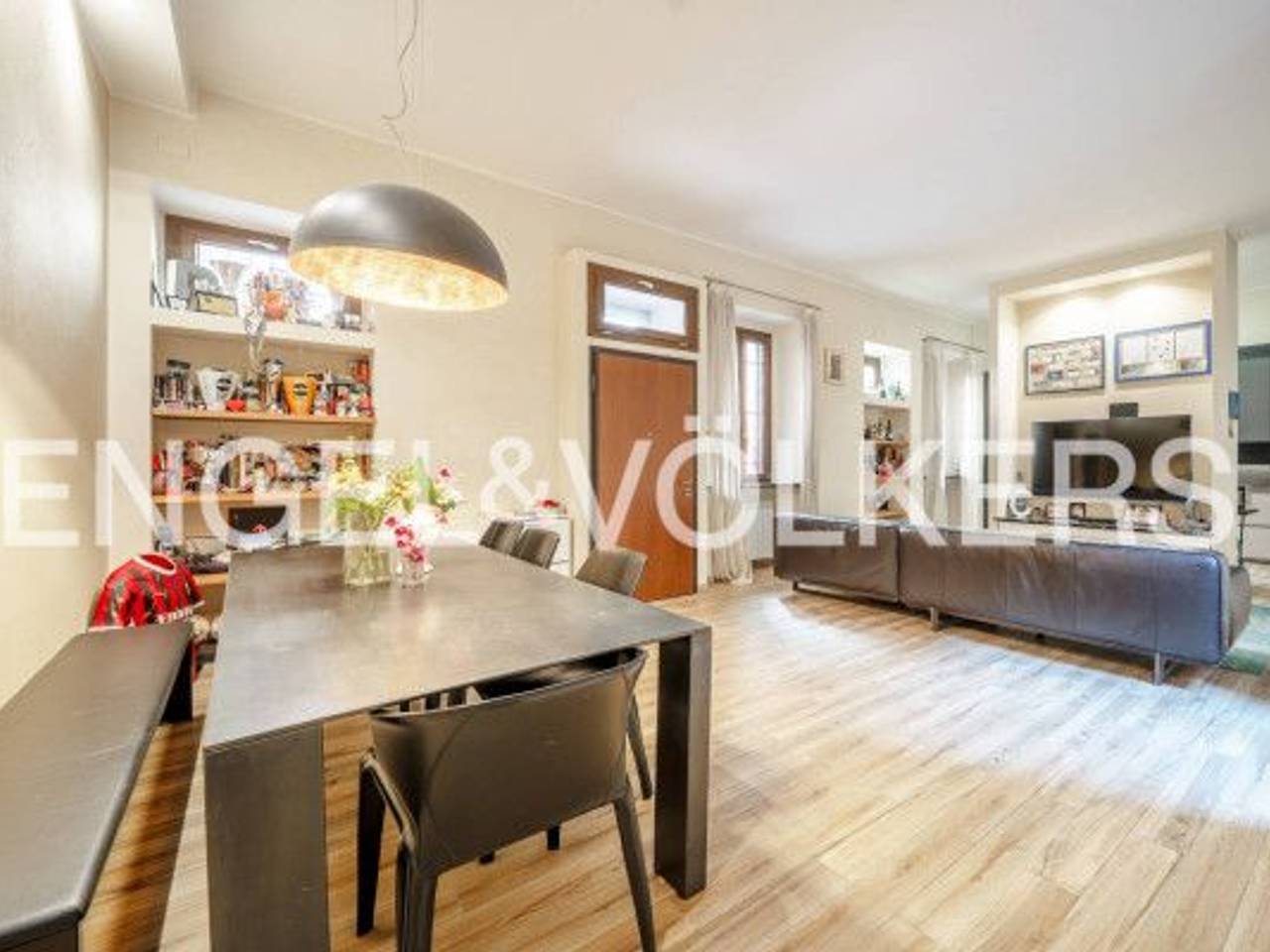 appartamento in vendita a Milano in zona Porta Garibaldi