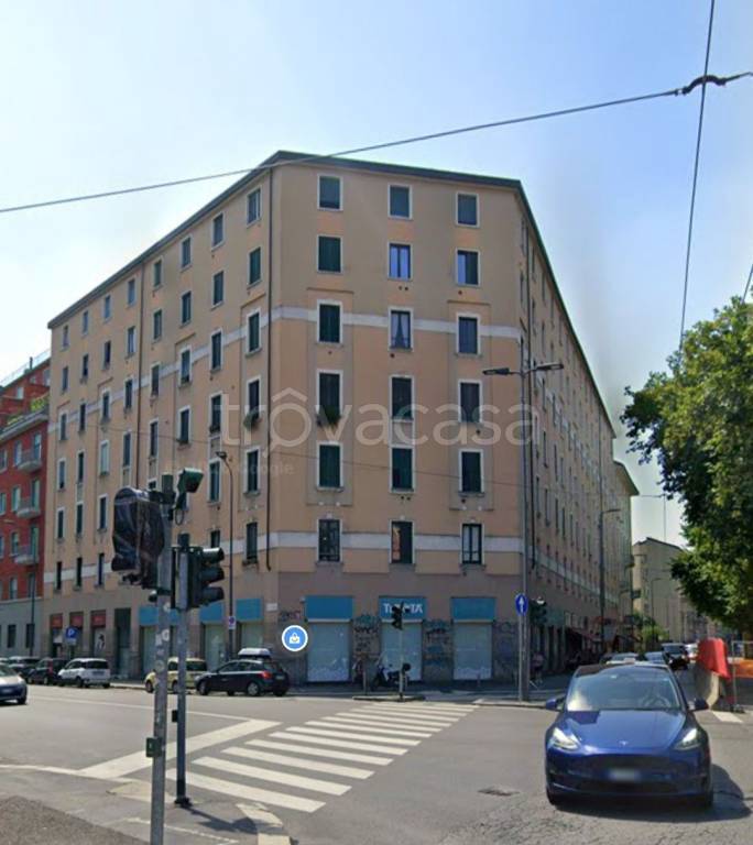 appartamento in vendita a Milano in zona Porta Vittoria