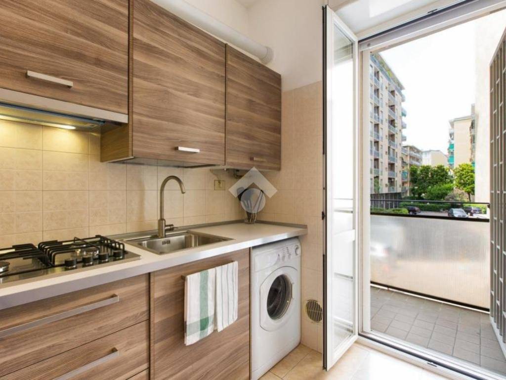 appartamento in vendita a Milano in zona Loreto