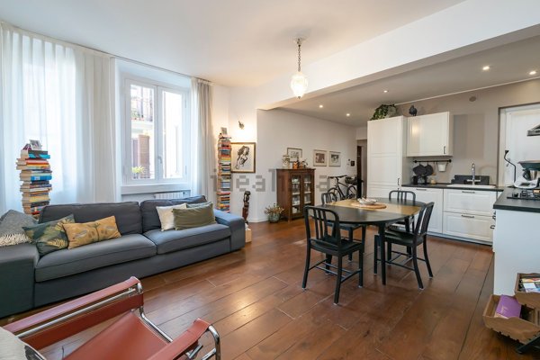 appartamento in vendita a Milano in zona Lambrate