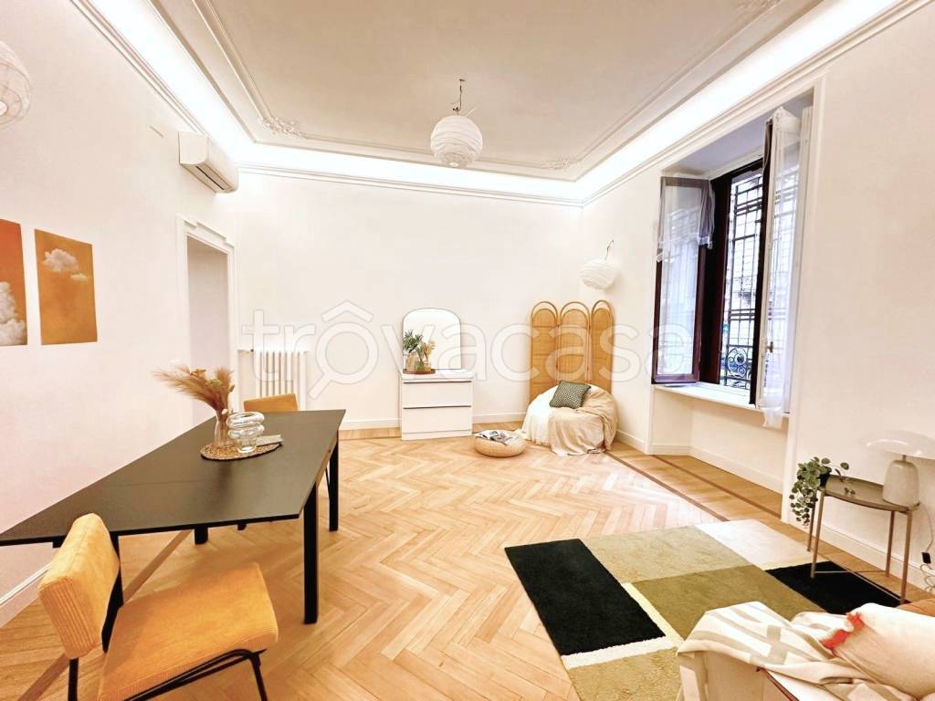 appartamento in vendita a Milano in zona Loreto