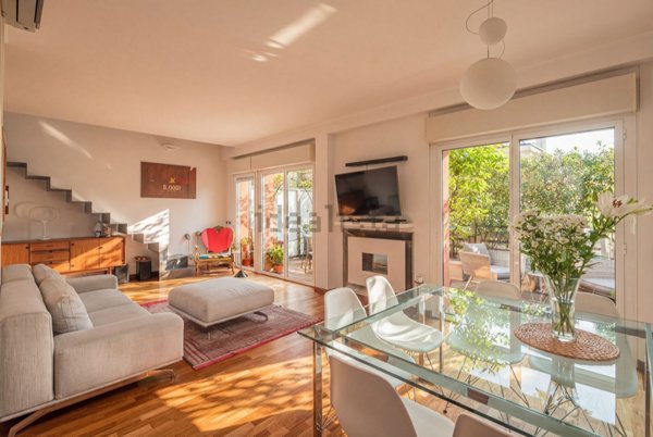 appartamento in vendita a Milano in zona Stadera