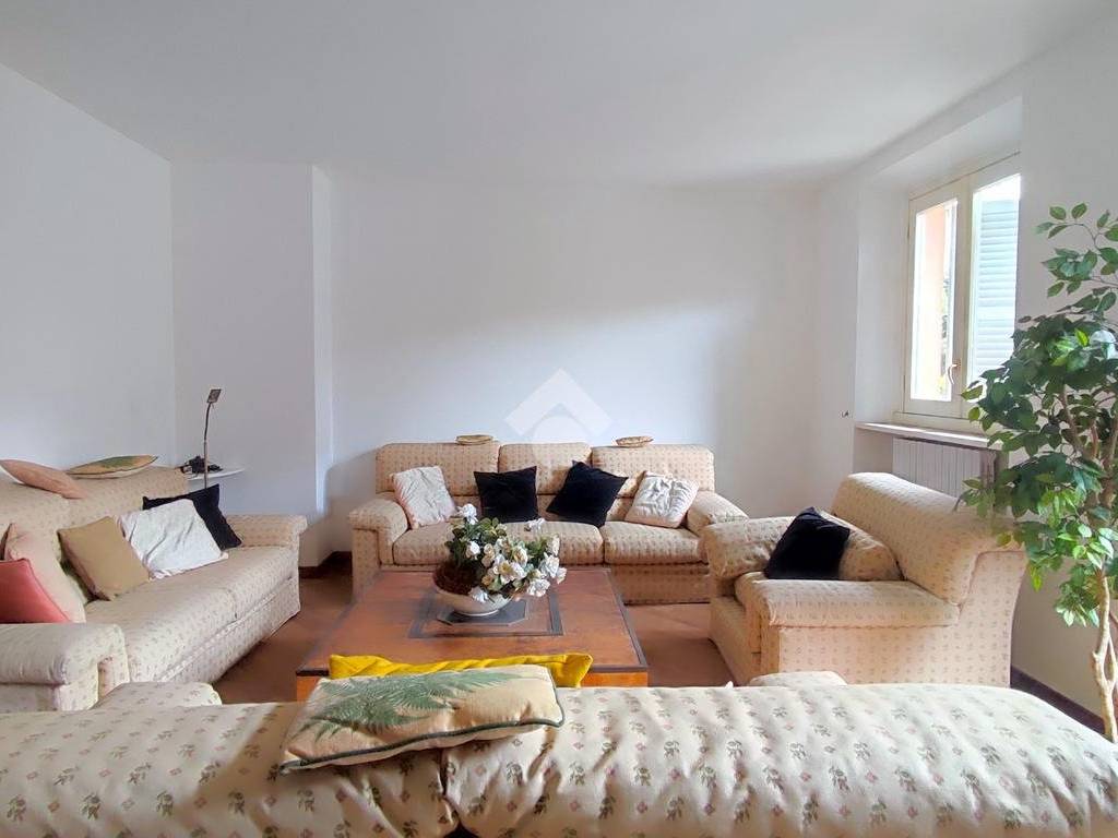 appartamento in vendita a Milano in zona Guastalla