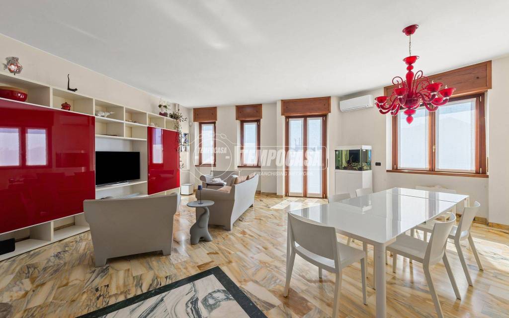 appartamento in vendita a Milano in zona Porta Vittoria