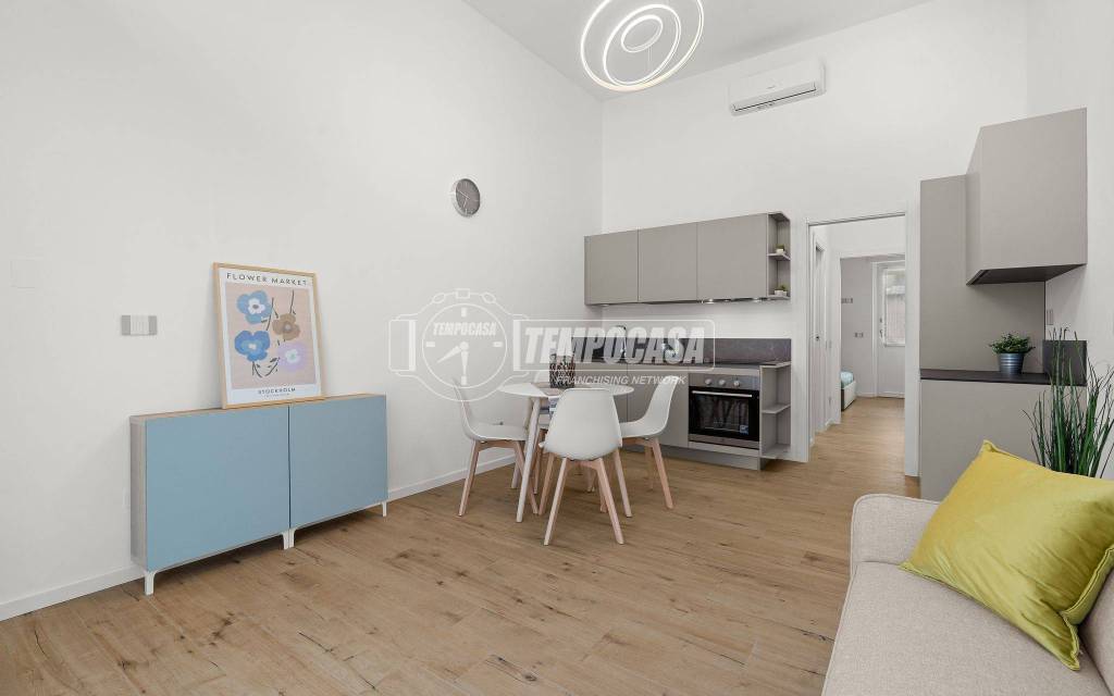 appartamento in vendita a Milano in zona Adriano