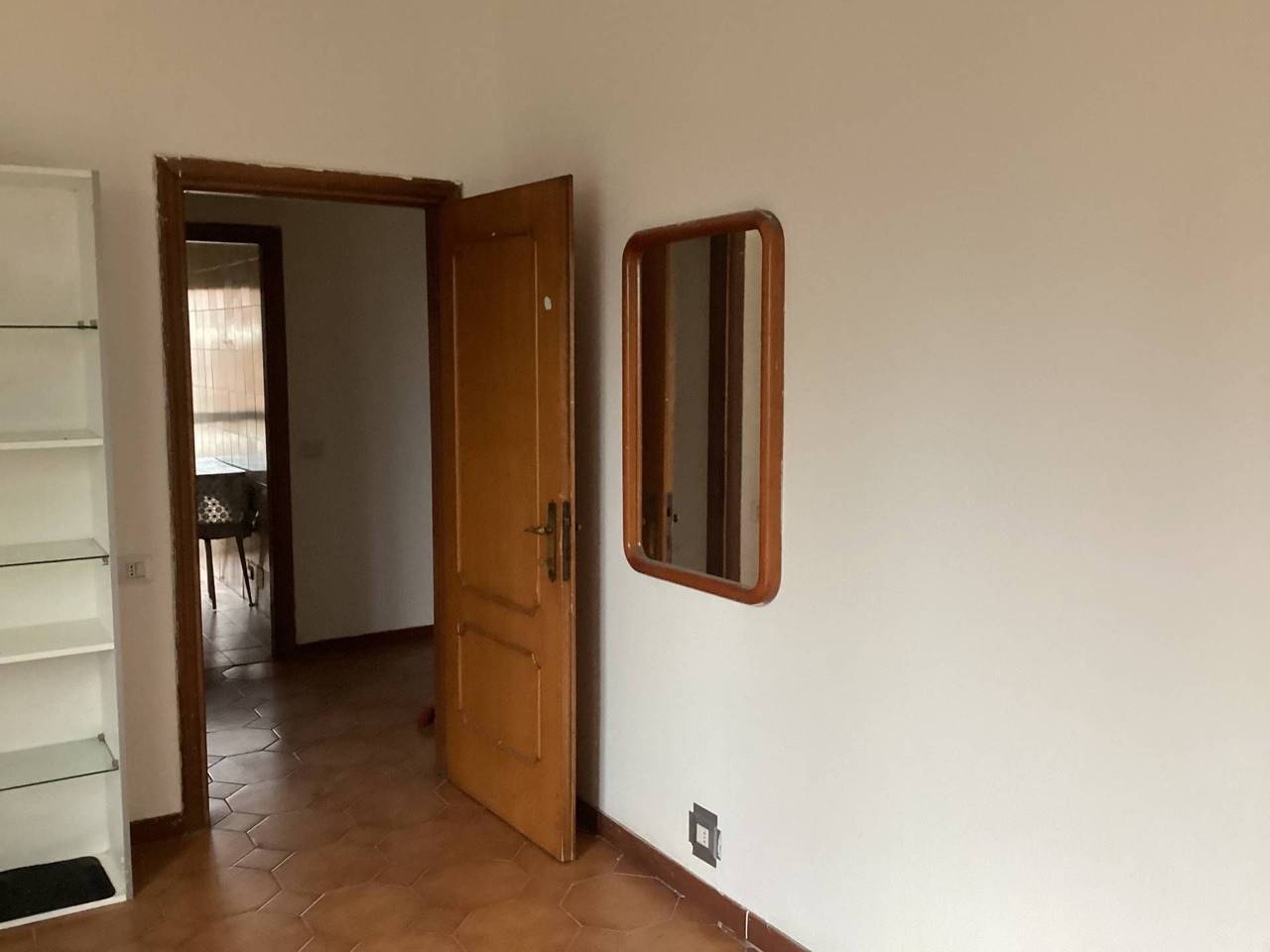 appartamento in vendita a Milano in zona Montalbino