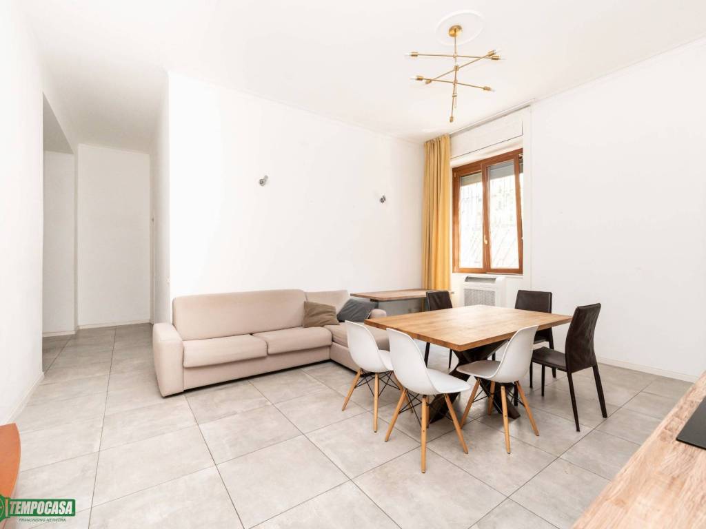 appartamento in vendita a Milano in zona Città Studi