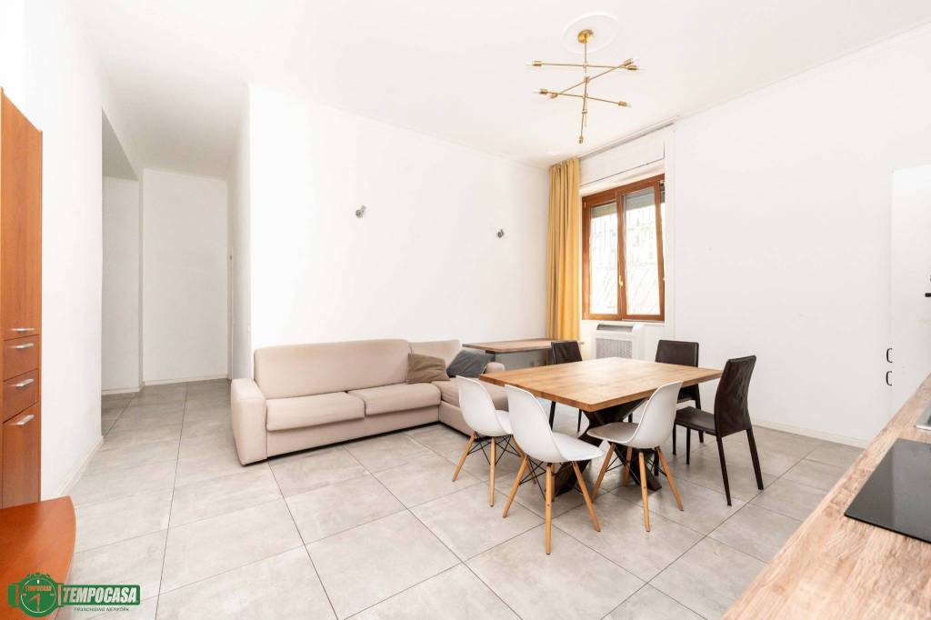 appartamento in vendita a Milano in zona Città Studi